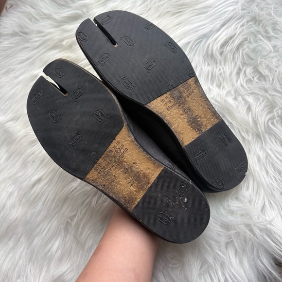 Maison Margiela Classic Black Soft Leather Tabi Loafers - Picture 3 of 5